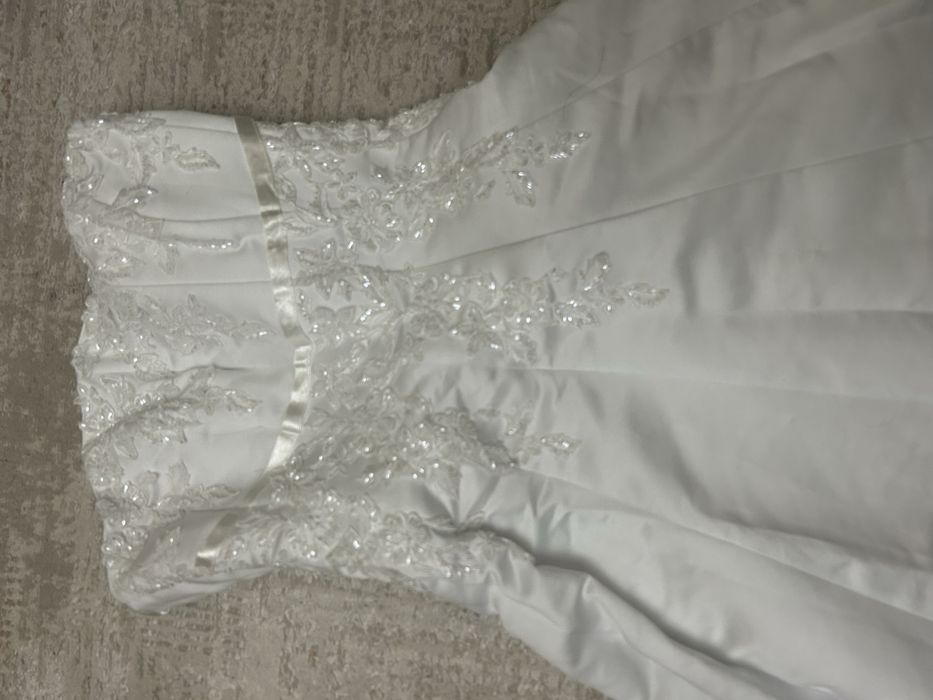 Продажа свадебных платьев