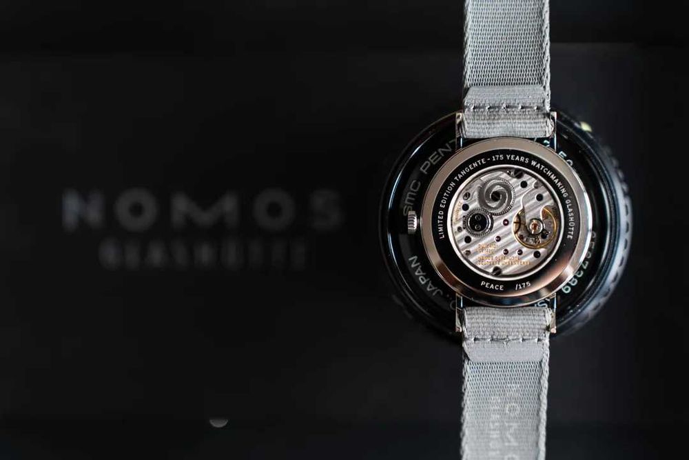 Nomos Glashütte Tangente 38 Datum Peace 179.S5 Limited Edition