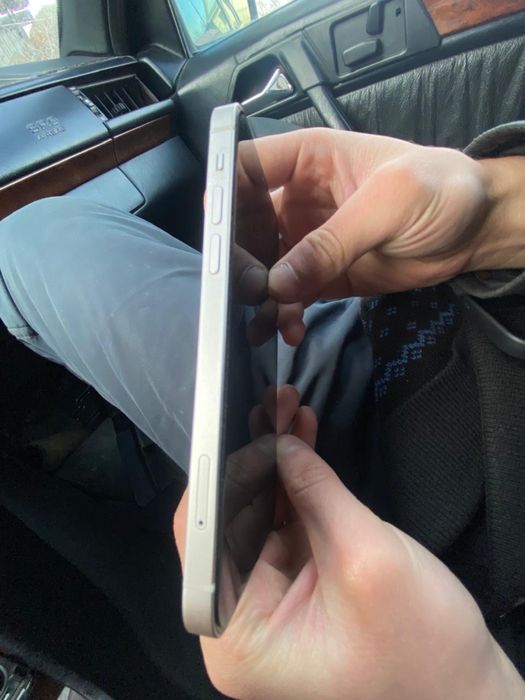 Продам Айфон 12 128гб