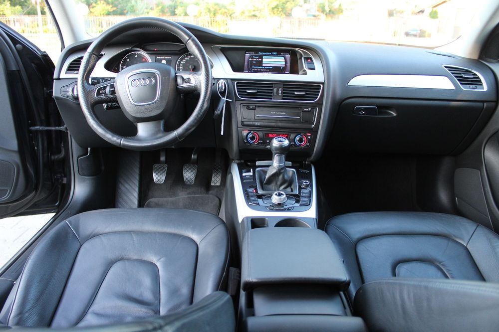 Audi A4/143Cai/CAGA/Manual/Piele