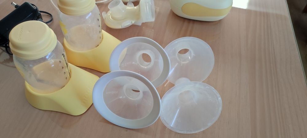 Помпа за кърма Medela Freestyler