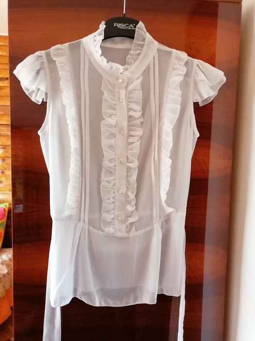 Bluziță albă de matase