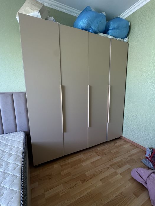 Продам спальный гарнитур