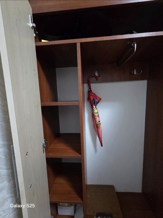 Шкаф для прихожей