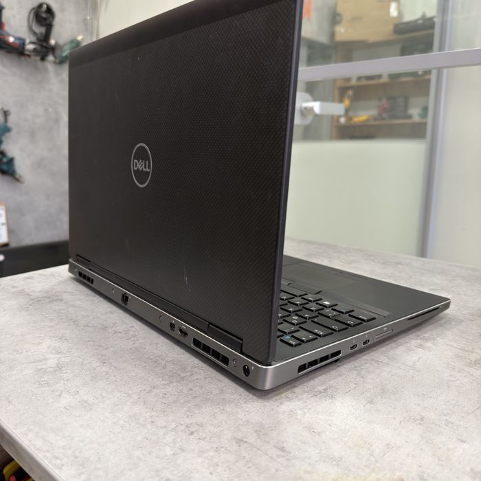 Dell Precision 7530 i9 16/512