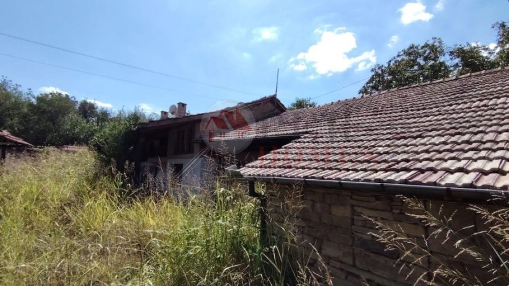 Продажба Къща гр. Павликени - с. Паскалевец 76m²