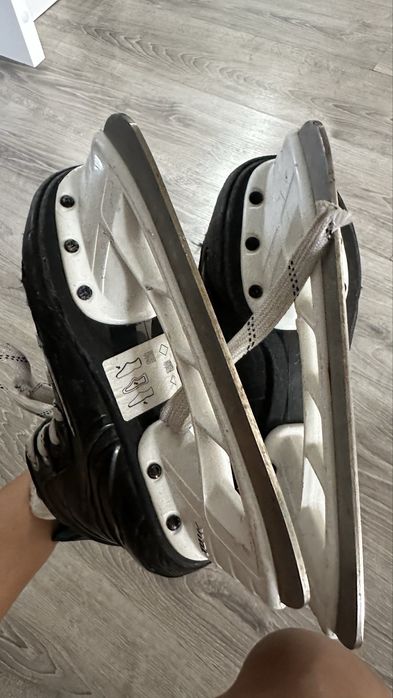 Продам детские коньки Bauer
