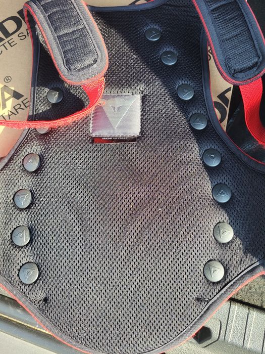 Protectie DAINESE  spate moto ,mtb ,atv scuter trotineta M