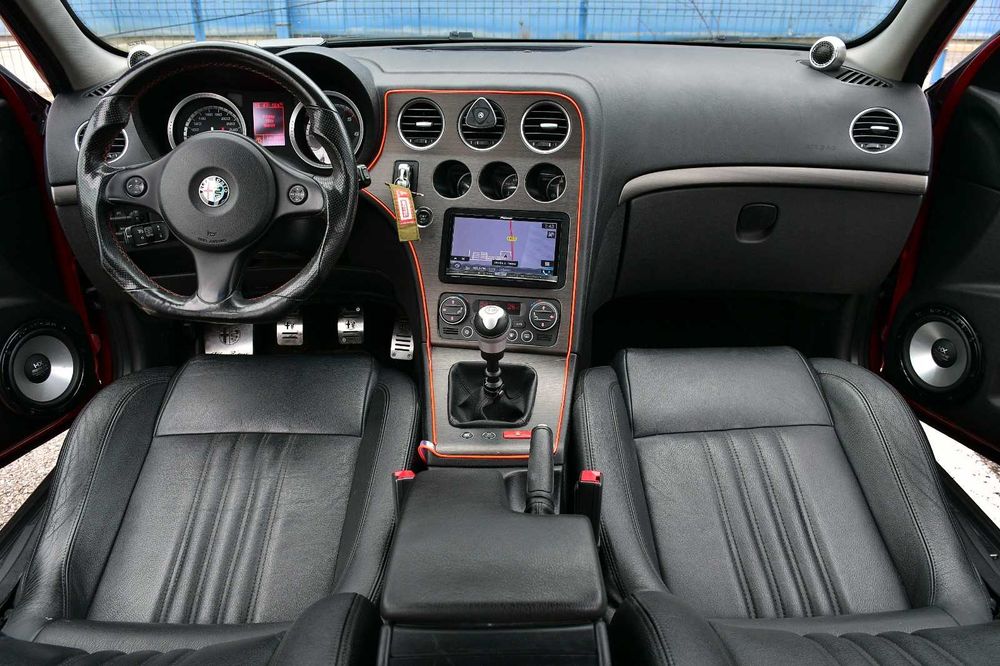 Vând Alfa Romeo 159 ,an 2010 motor 1.9 16v