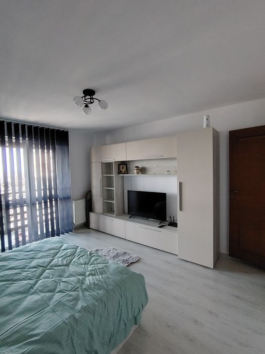 Închiriez garsoniera Zamca