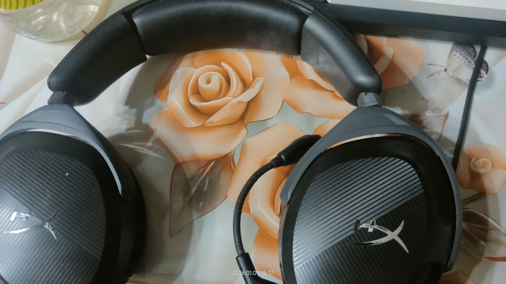 Продам наушники HyperX