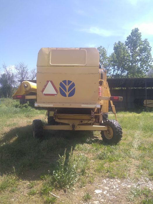 Vand combina agricola New holland TC57