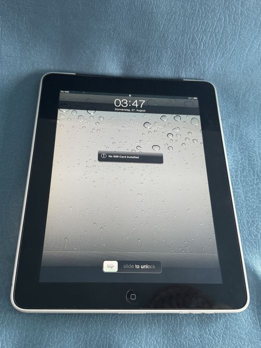 Таблет Apple iPad 1st Gen (A1337 EMC 2328) 64GB + 3G ОТКЛЮЧЕН!