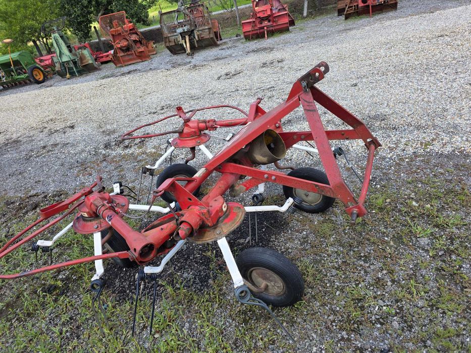 Grebla împrăștiat fan in tiranti la tractor 4 rotoare de 3.6m Potinger
