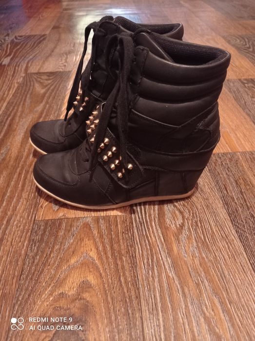Женские ботинки 38 размер