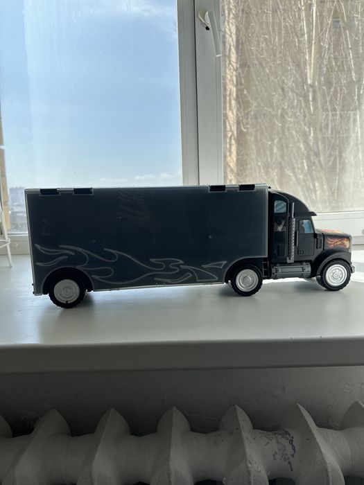 Продам детский грузовик