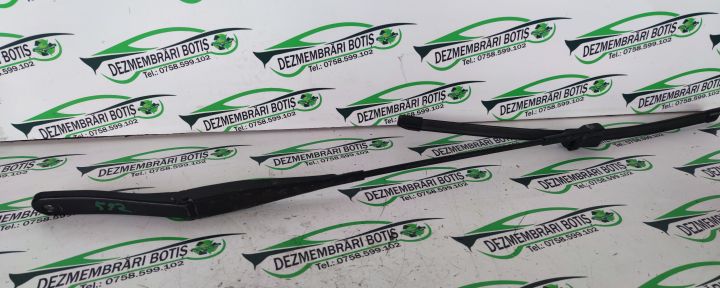 Brat stergator dreapta Opel Astra H