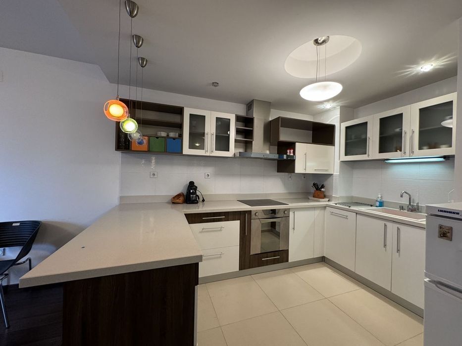 Дава се под наем Тристаен апартамент в София, Център - 119 кв.м за 760 € - Снимка #7