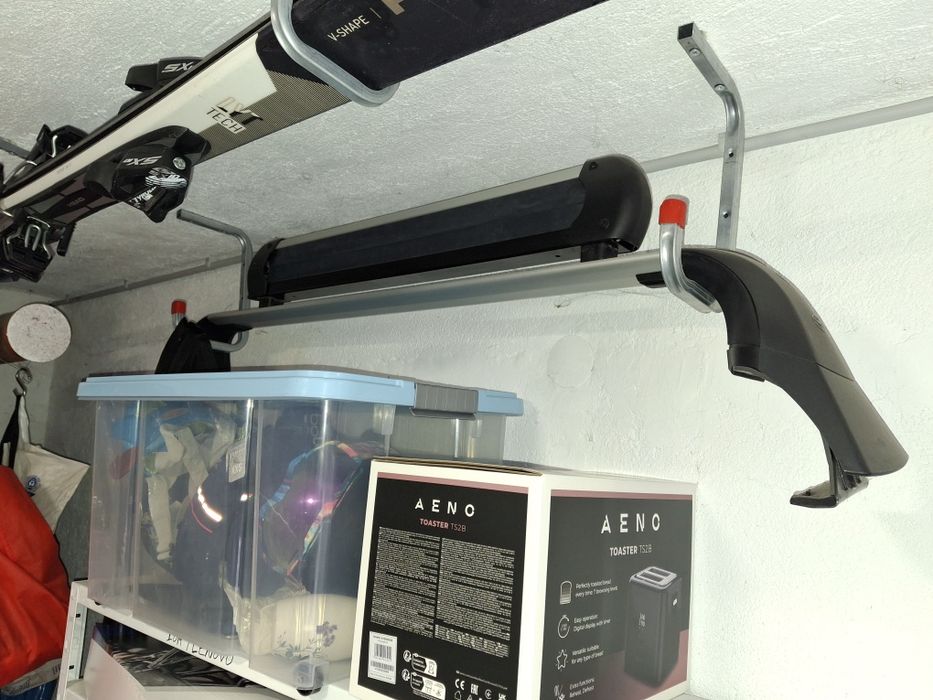 Продавам греди за toyota ch-r Thule