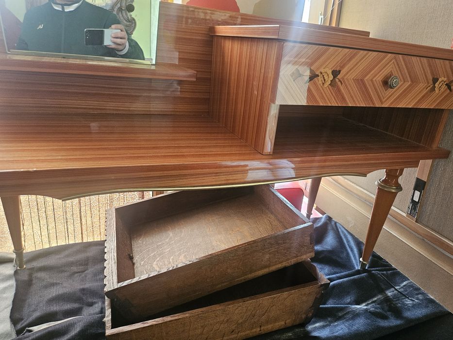 Винтидж салонна мебел с огледало