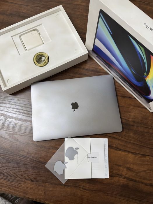 Macbook pro 16 / 2019 / i9