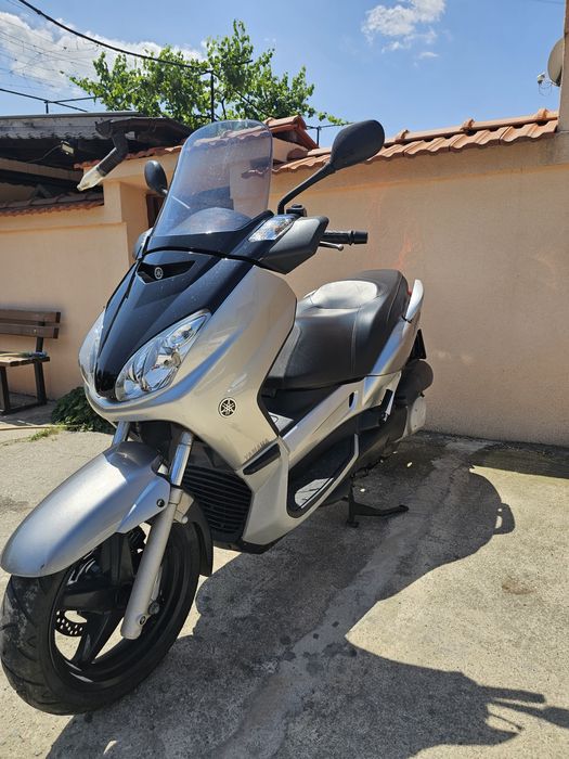 Yamaha X-max ...