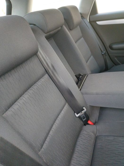 Vand audi a4 b7 1.6 benzina