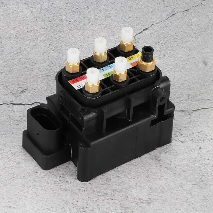 Блок клапанов на W221.