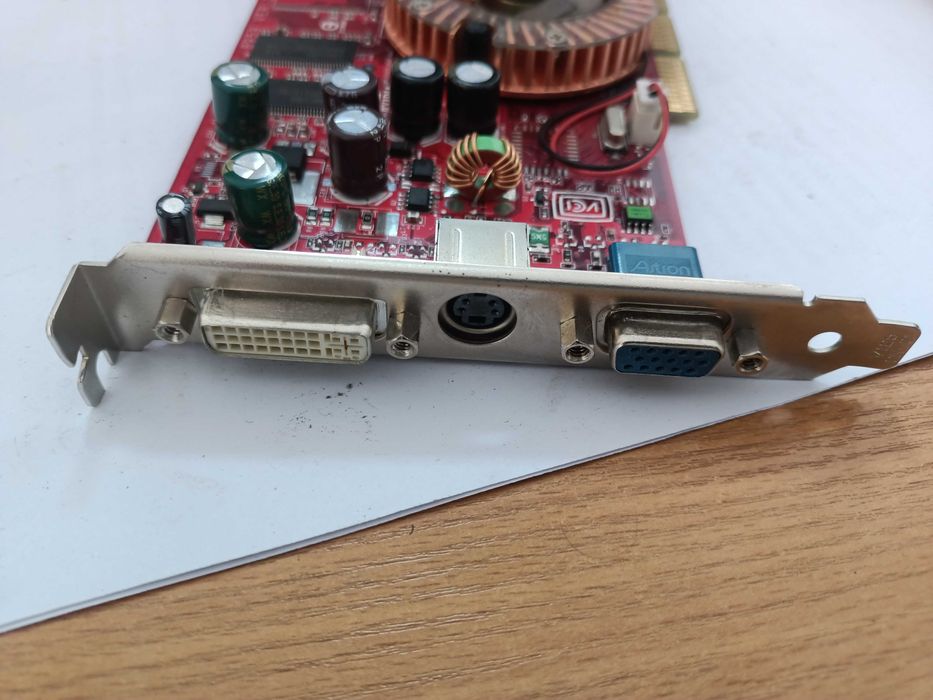 Продам ретро видеокарту AGP "MSI MS-8959" .