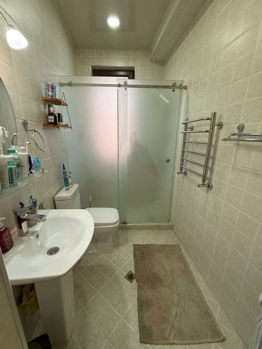 Садётся Евро Дом 5 Комнат М.Горький Буюк Ипак Йули Школа Дипломат