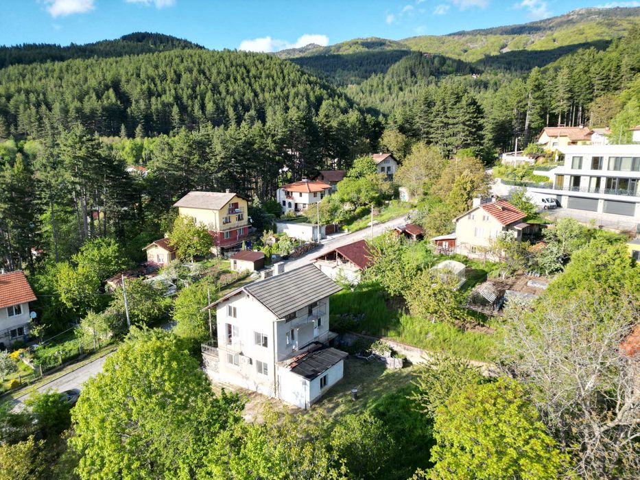 Продавам къща в село Кладница