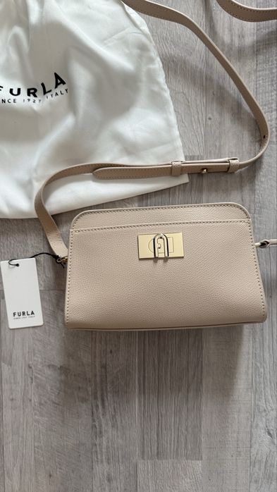 Geantă Furla piele naturala – elegantă și rafinată
