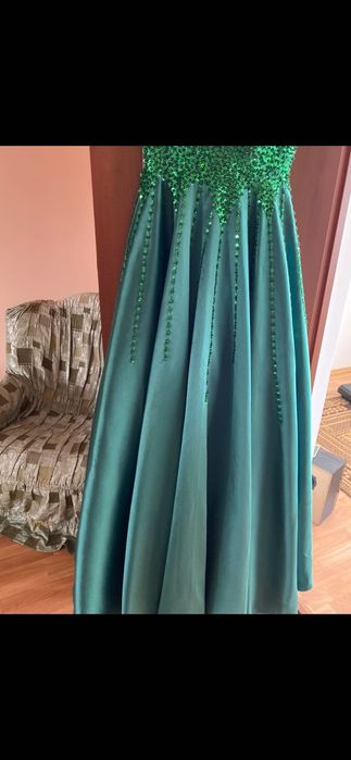 Вечернее платье для торжеств