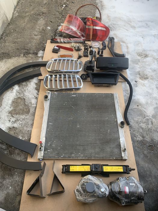 Продам рулевую рейку на БМВ. Е 70  орегинал