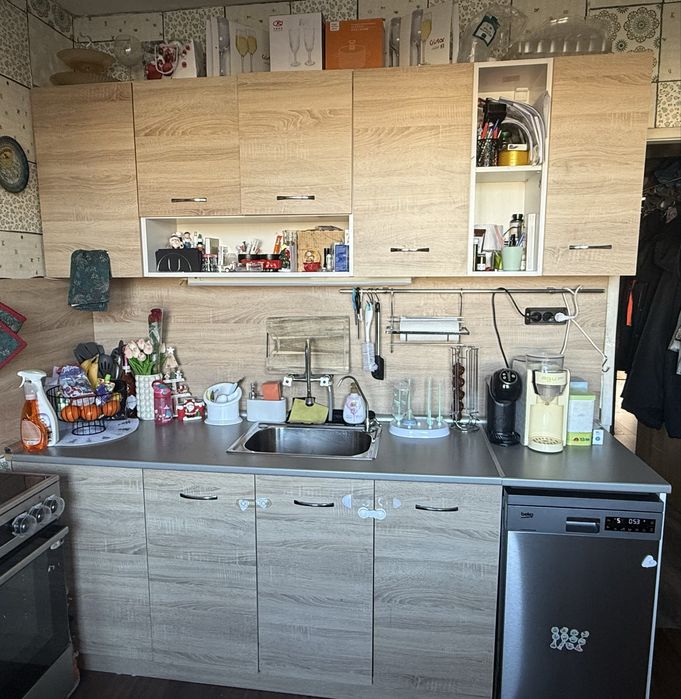 Цяла кухня готварска печка миялна + подарък