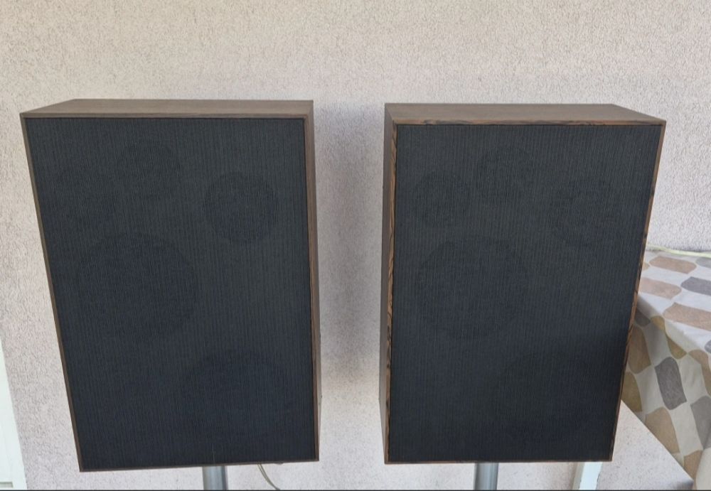 Boxe cu 5 difuzoare fiecare hi-fi