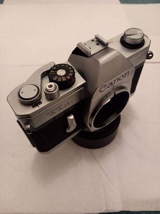 Aparat foto film Canon TLb (FD)