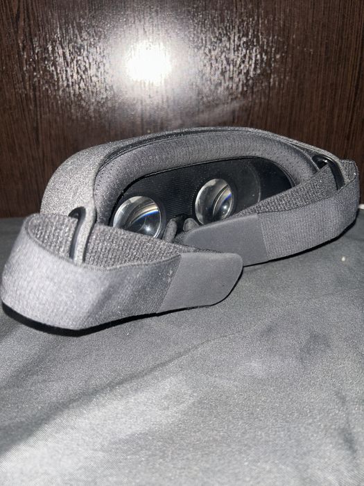 Продаю VR очки.