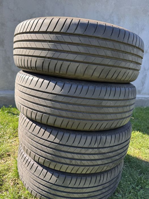 Cauciucuri Duster Juke Kona Bridgestone 215-60-17