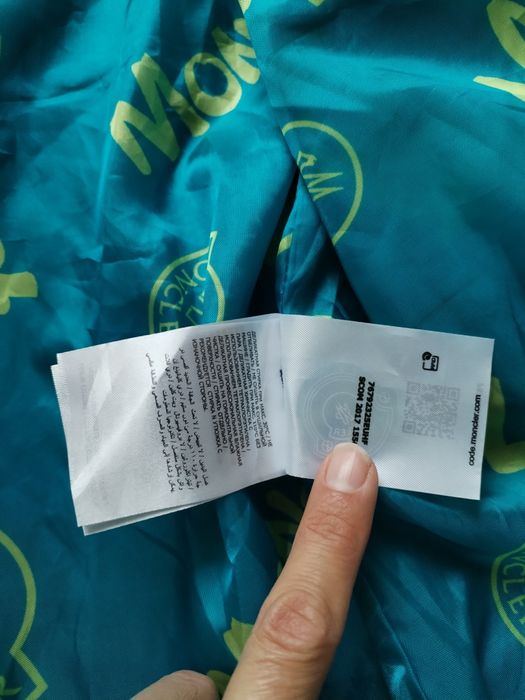 moncler - мъжко яке Л  отлично състояние