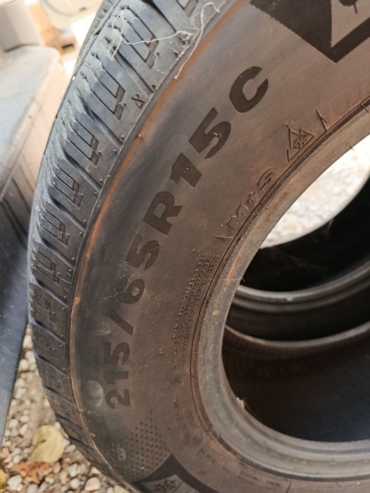 Всесезонни гуми за БУС 215/65/15С Дот 24