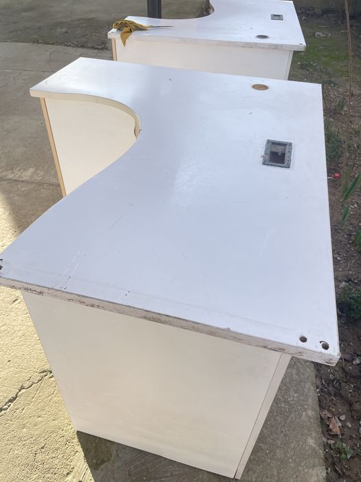 продаётся угловой стол