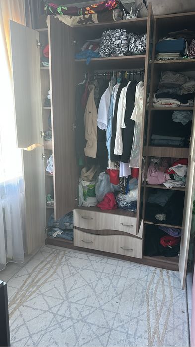 Продам шифоньер в хорошем состоянии