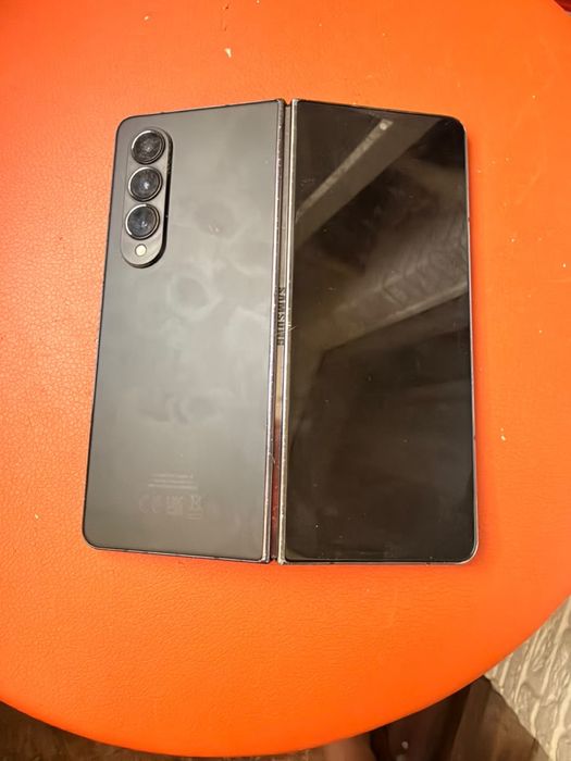 Продается Samsung Fold 4