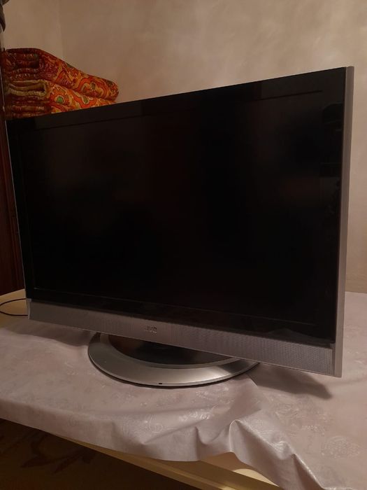 Продаю телевизор jvc