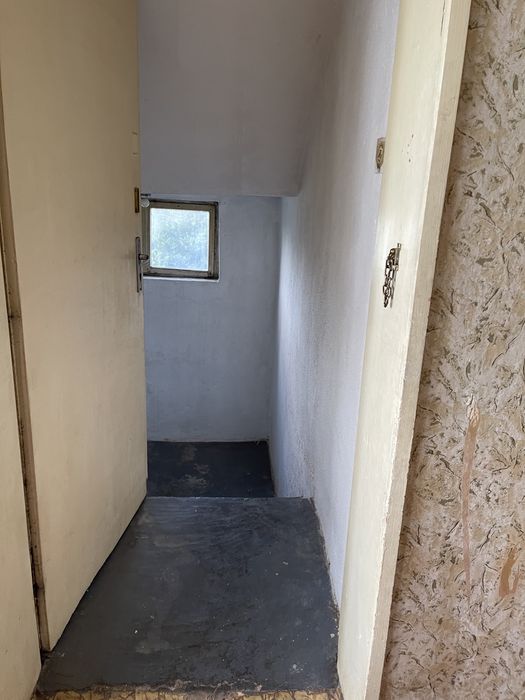 Дава се под наем Етаж от къща в с. Скутаре, Област Пловдив - 160 кв.м за 174557.7 € - Снимка #15