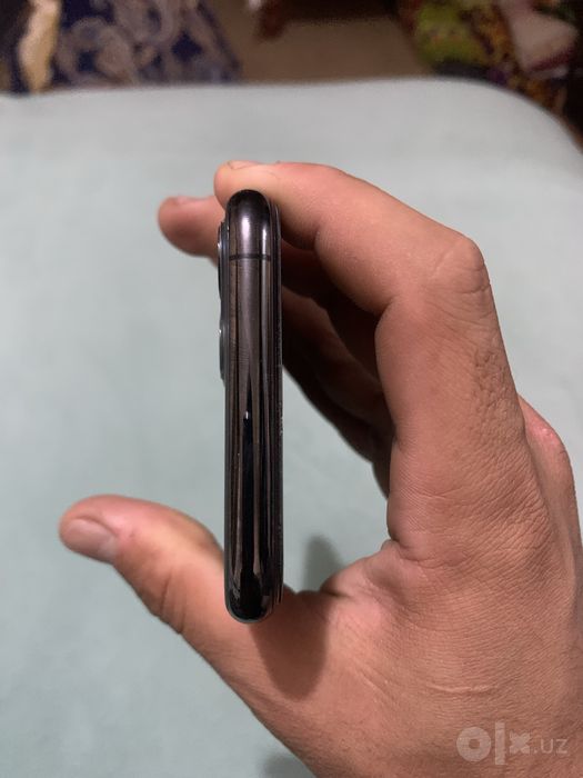 iphone 11 pro iclout