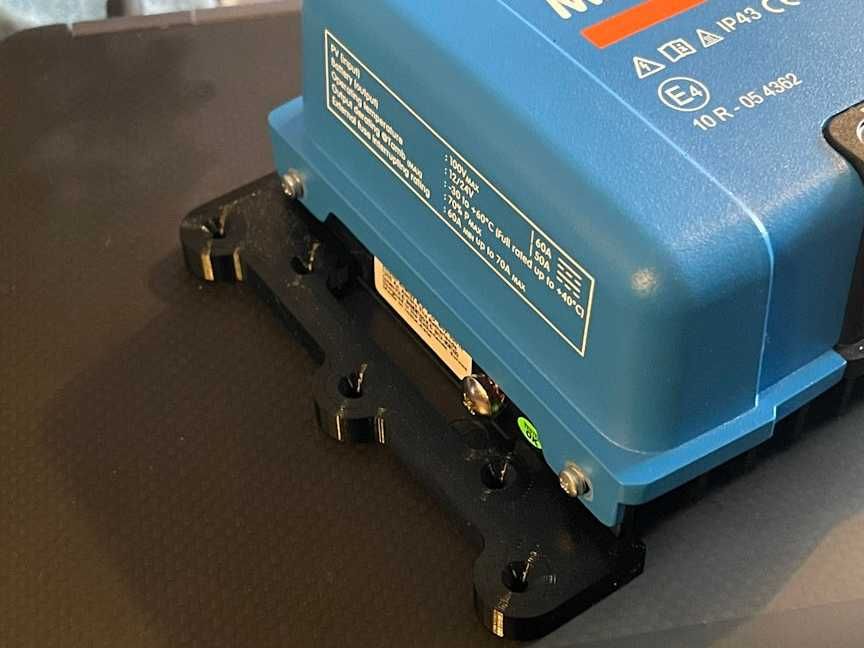 Suport montaj de plastic MPPT Victron SmartSolar 100/50