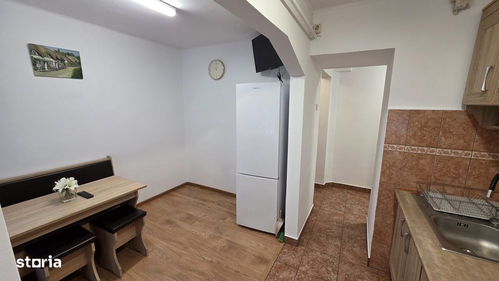 Inchiriez ap cu 2 camere et 1