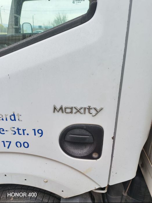 RENAULT maxity 130 2010